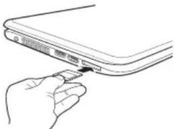 TOSHIBA Satellite T210 - Inserting memory media - 1