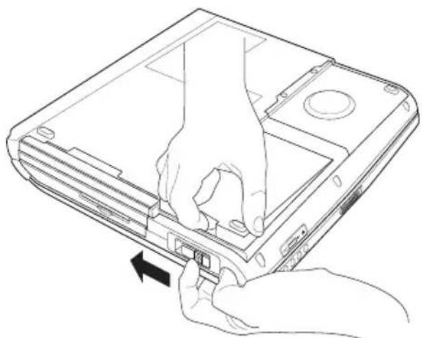 TOSHIBA Portege M100 - Removing the battery from the computer - 2