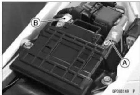 KAWASAKI KLX450R (2011) - Battery Installation - 1