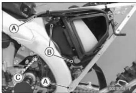 KAWASAKI KLX450R (2011) - Air Cleaner Housing Removal - 1