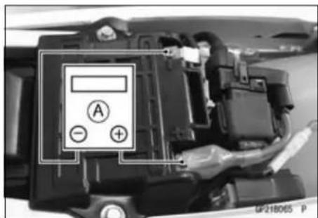 KAWASAKI KLX450R (2011) - Charging Voltage Inspection - 1