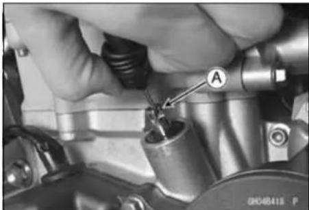 KAWASAKI KLX450R (2011) - Engine Removal/Installation - 1