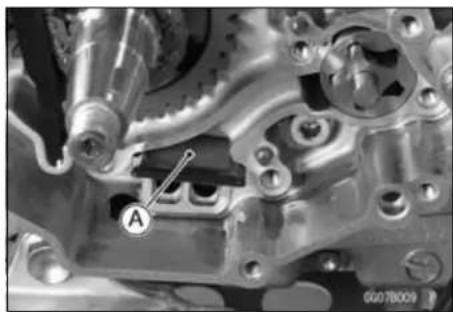 KAWASAKI KLX450R (2011) - Oil Screen (Scavenge) Removal - 1