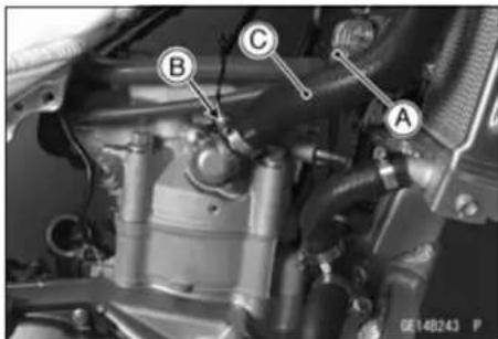KAWASAKI KLX450R (2011) - Cylinder Head Removal - 1