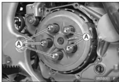 KAWASAKI KLX450R (2011) - Pull Rod Position - 1