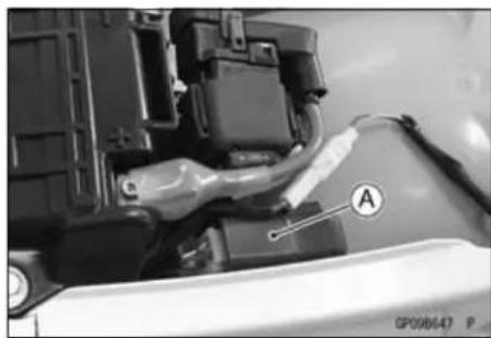 KAWASAKI KLX450R (2011) - Main Relay Inspection - 1