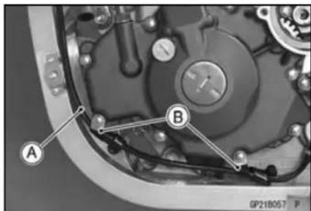 KAWASAKI KLX450R (2011) - Magneto Cover Installation - 3
