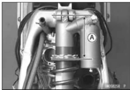 KAWASAKI KLX450R (2011) - Rear Suspension (Uni-Trak) - 3