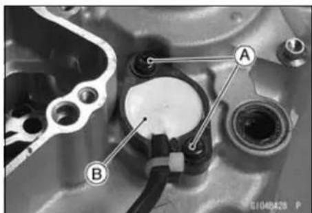 KAWASAKI KLX450R (2011) - Crankcase Disassembly - 2