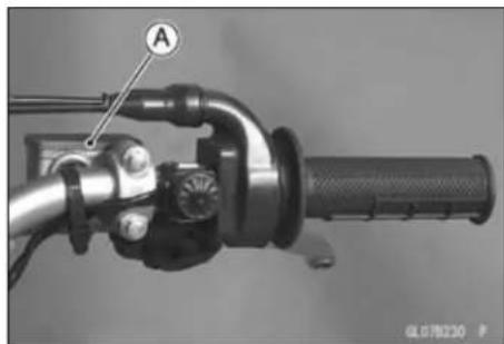 KAWASAKI KLX450R (2011) - Front Master Cylinder Installation - 1