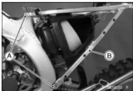 KAWASAKI KLX450R (2011) - Spring Preload Adjustment - 3