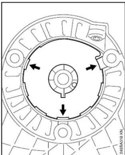 STIHL KM 110 - Replacing a broken rewind spring - 2