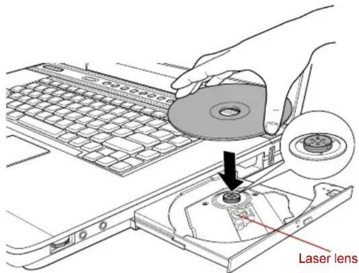 TOSHIBA Qosmio G10 - Loading discs - 4