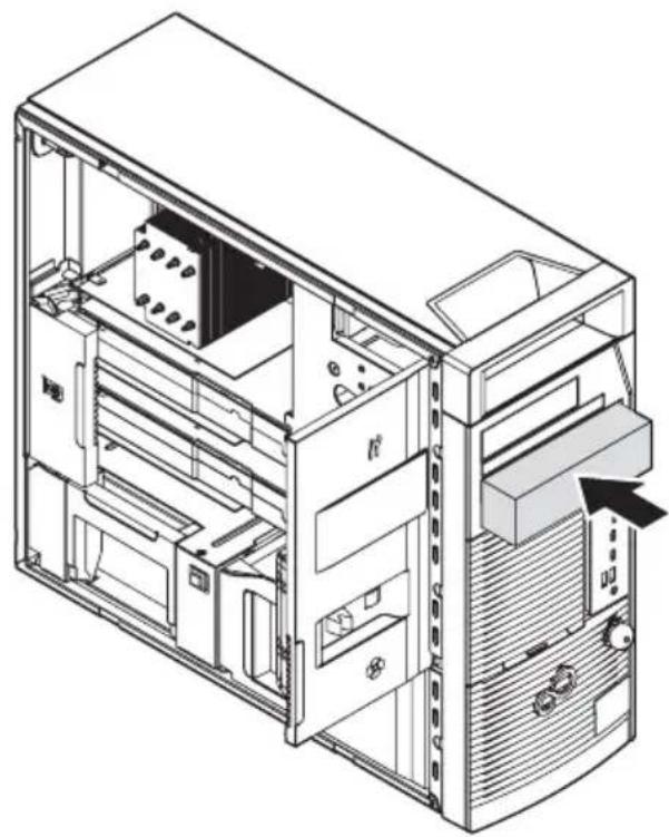 FUJITSU Celsius M770 - Bedienbares5 1/4-Zoll-Laufwerkein-undausbauen BedienbaresLaufwerkeinbau en - 4