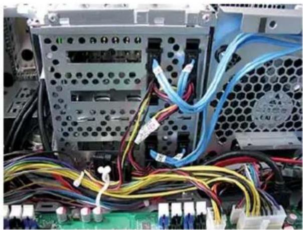 FUJITSU Celsius R940 - Cold-Plug-Masterleitungmontierenbzw.umstecken - 6
