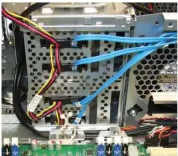 FUJITSU Celsius R940 - Cold-Plug-Masterleitungmontierenbzw.umstecken - 2