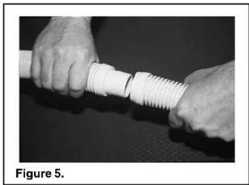 Onga Pool Shark - Connect the Hose Sections (Figures 3 and 4). - 3