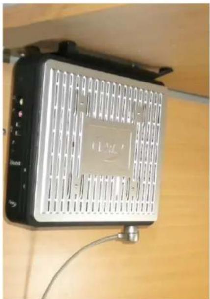 VXL Itona Md24 - Using the Kensington Lock - 2