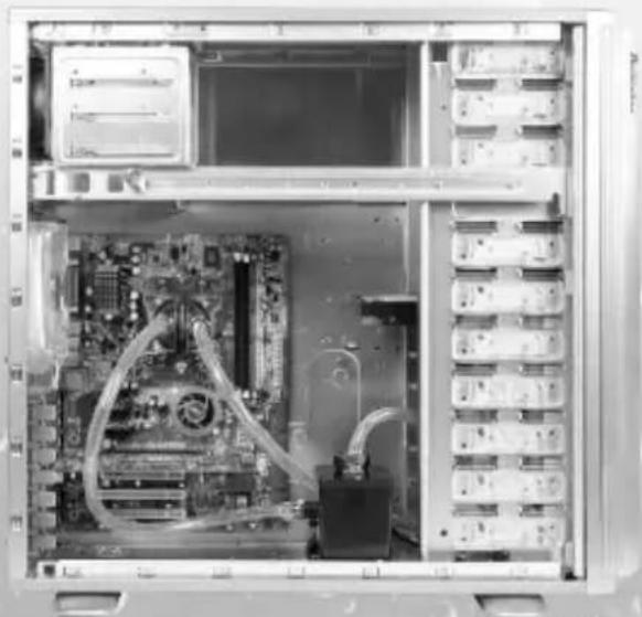 THERMALTAKE Armour LCS VE2000 - Connect Pump to Waterblock - 4