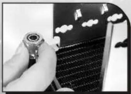 THERMALTAKE Armour LCS VE2000 - Install Water tube - 3