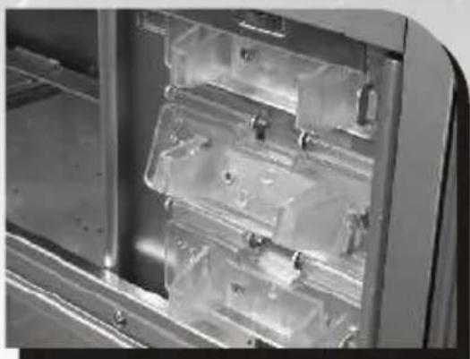 THERMALTAKE Armour LCS VE2000 - Installing 5.25" Device - 2