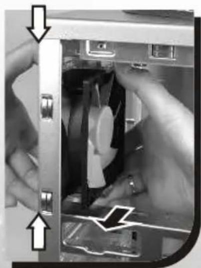 THERMALTAKE Armour LCS VE2000 - Installing the fan on top of the case - 6