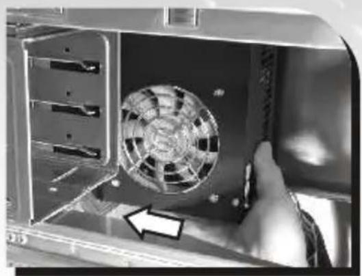THERMALTAKE Armour LCS VE2000 - Installing Power Supply - 1