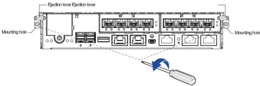 Infortrend EonStor GSa 3025 - Replacing the controller module - 1