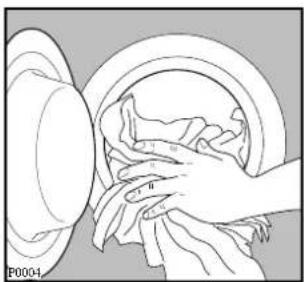 ZANUSSI FJS 1097 NW - Load the laundry - 1