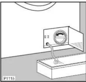 ZANUSSI FA 1055 E - Cleaning of the drainage area - 2