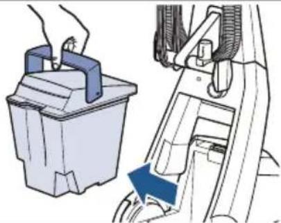 BISSELL CleanView Essential 20095 - Emptying the 2-in-1 Water Tank - 1