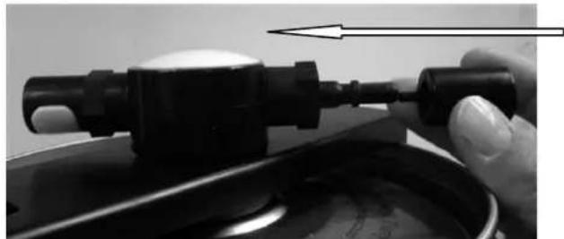 EDGESTAR TBC50-ACC - Removing the CO_2 line and mini keg - 1