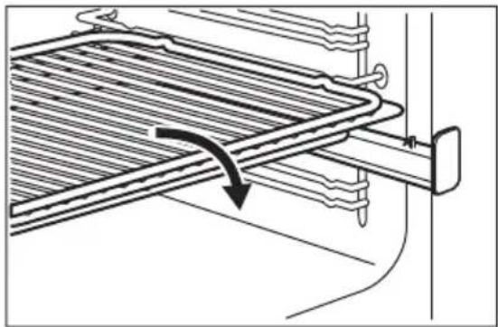 ELECTROLUX CCB6445BBW - Teleskopauszüge - Einsetzen des Backofenzubehörs - 3