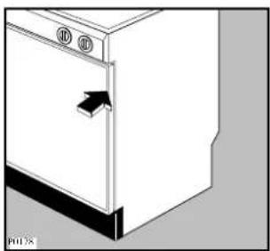 ZANUSSI ZWDD110 - Place the laundry in the drum - 1