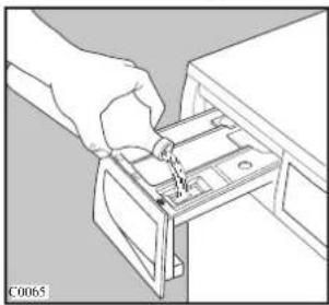 ZANUSSI WDA1255W - Measure out the fabric softener - 1