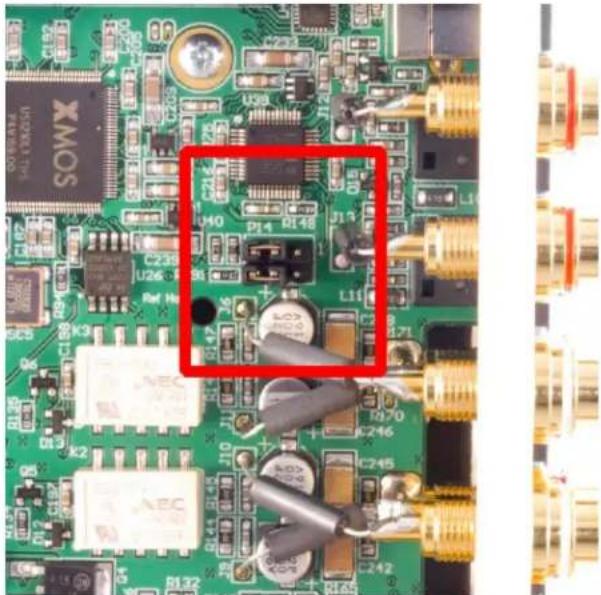 Benchmark DAC3 B - Digital PASS-THROUGH Jumpers - 1