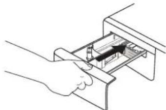 WHIRLPOOL FWG81284W UK - CLEANING THE DETERGENT DISPENSER - 5