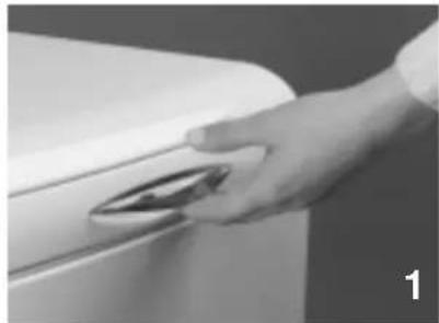 WHIRLPOOL AWT 2267 - Loading the laundry - 1
