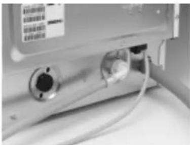 WHIRLPOOL AWT 2267 - Connect the water inlet hose. - 2