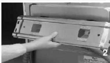 WHIRLPOOL AWT 2259E - Removal of transport bracket - 4