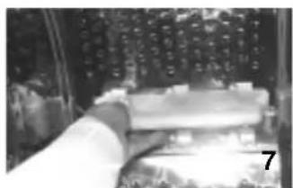 WHIRLPOOL AWT 2070/1 - Recovering an object that falls between the drum and the tub - 5