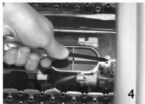 WHIRLPOOL AWE 5215 - Recovering an object that falls between the drum and the tub - 2