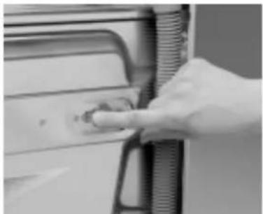 WHIRLPOOL AWM 5145/5 - Remove the transit bolts - 3