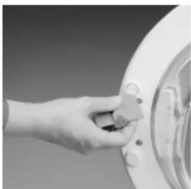 WHIRLPOOL AWM 5100/2 - CHILD SAFETY - 1