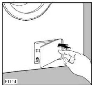 Zanussi-Electrolux ZWF 1440 - Cleaning the pump - 1