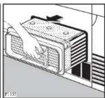 Zanussi-Electrolux TC7102W - Cleaning the condenser unit - 3