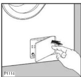 Zanussi-Electrolux ZWF 1421 W - Cleaning the pump - 1