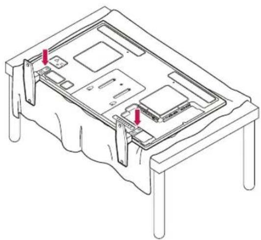 LG 42WS50MW - Anschließen des Standfußes - 1
