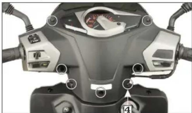 HERO Maestro Edge (2017) - Headlamp case Removal - 2