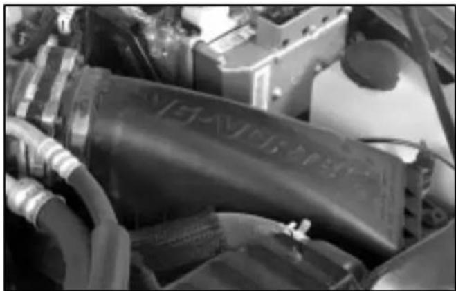Buick Park Avenue (2002) - Engine Air Cleaner/Filter - 1